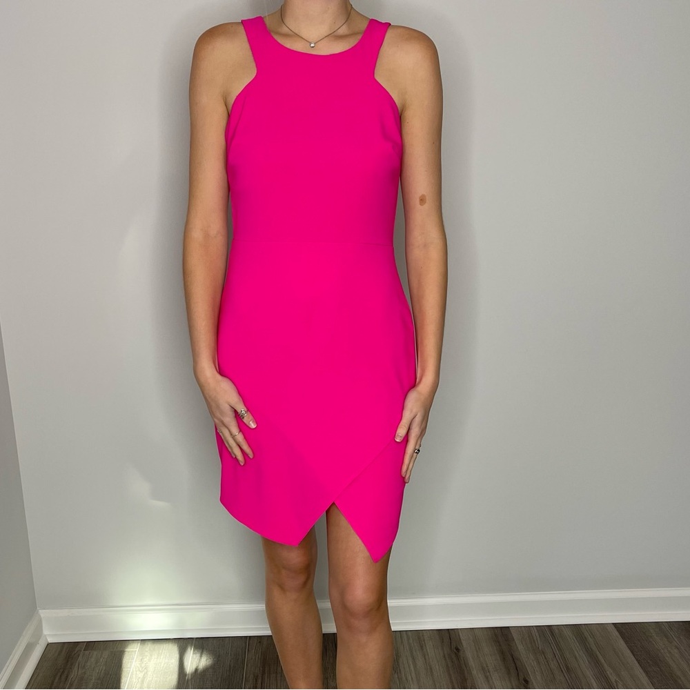 HOT PINK ⚡️ cocktail dress with beautiful sleeves and front slit 💫 size medium